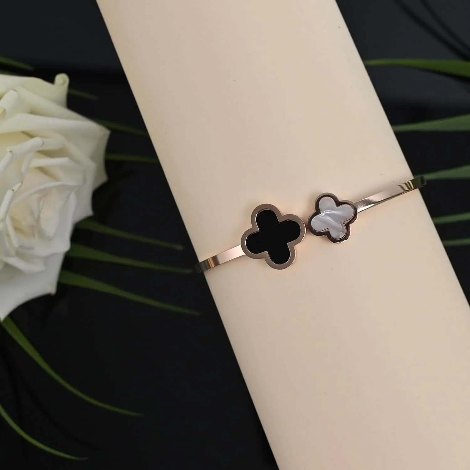 18K Gold Plated Four Leaf Clover Bracelet for Women. Trendy Clover Women's Gold Bracelet. Best Clover Bracelet Jewelry Gift for Women.