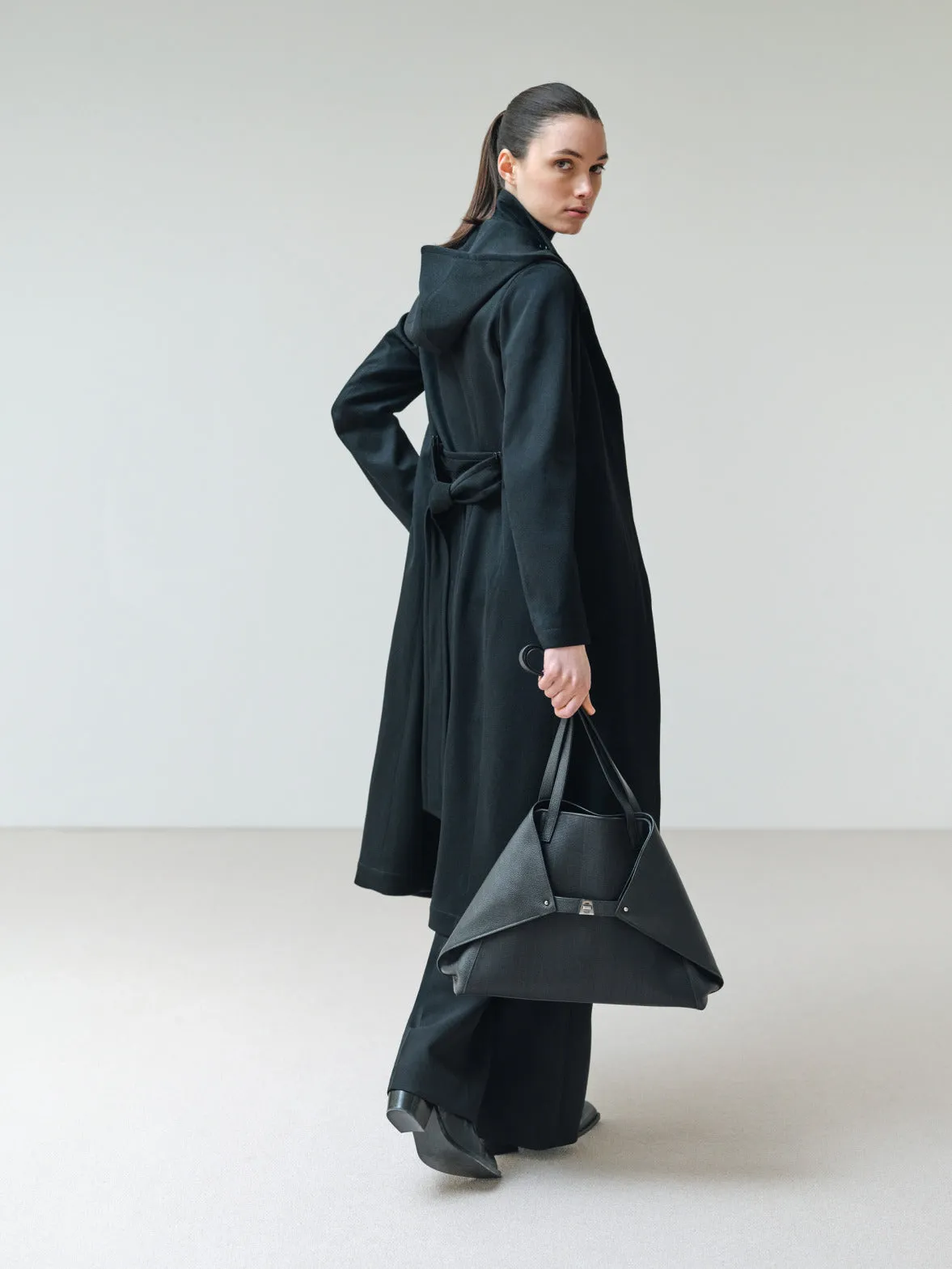 Premium Medium-Sized AI Shoulder Tote Bag
