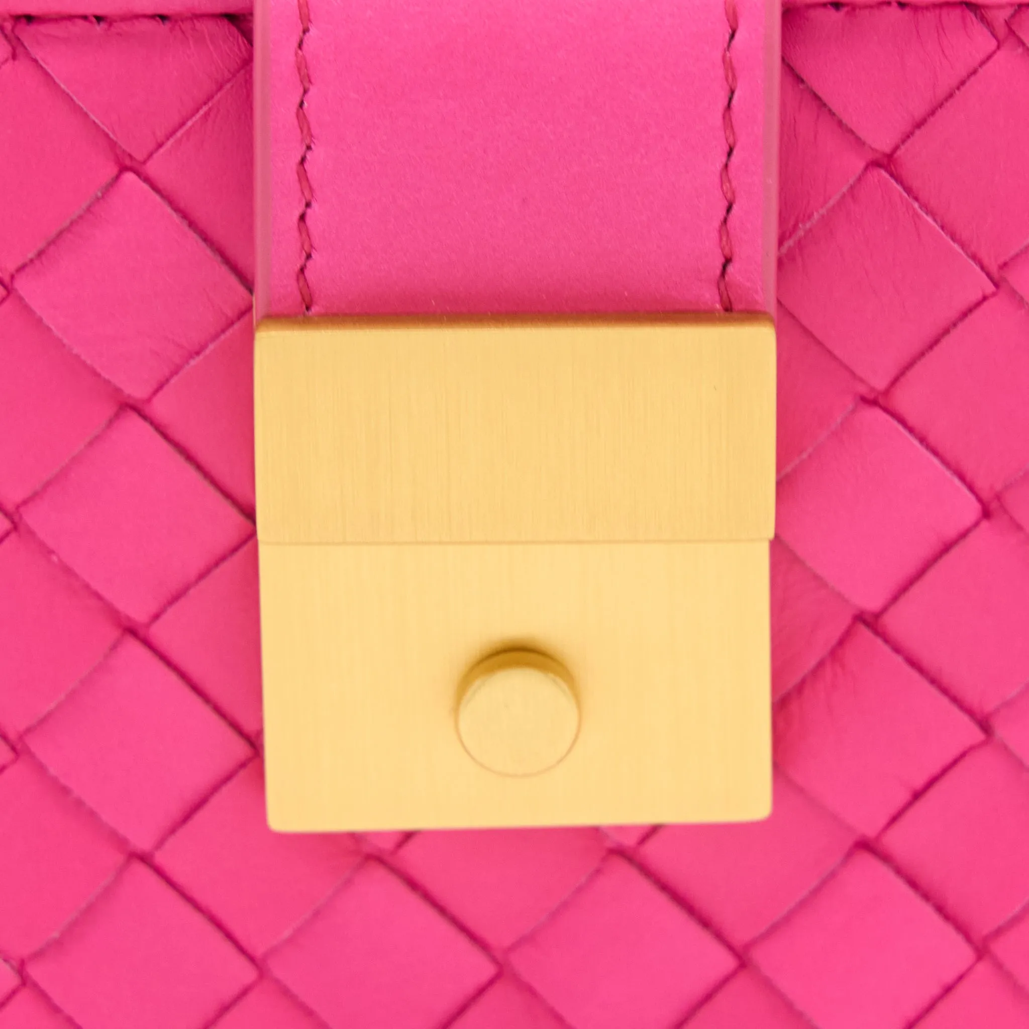 Bottega Veneta Fold Wallet Nappa Pink GHW