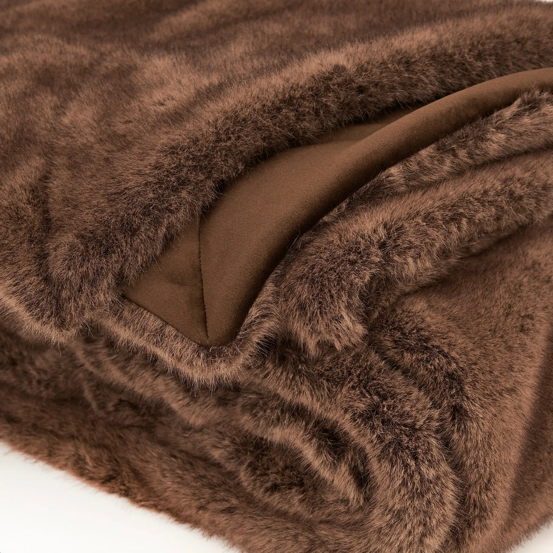 FAUX FUR THROW