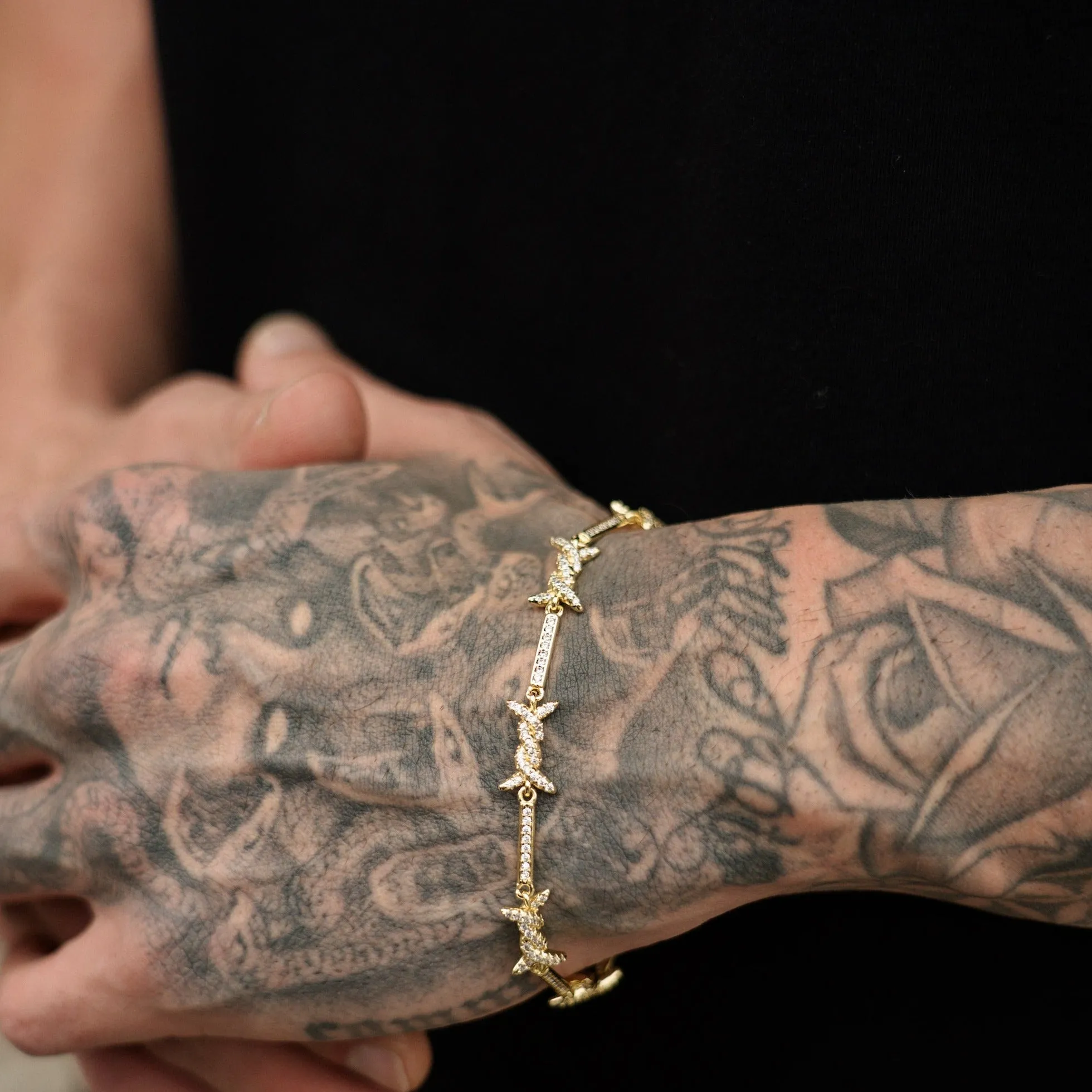 Iced Barbed Wire Bracelet - Gold RG391