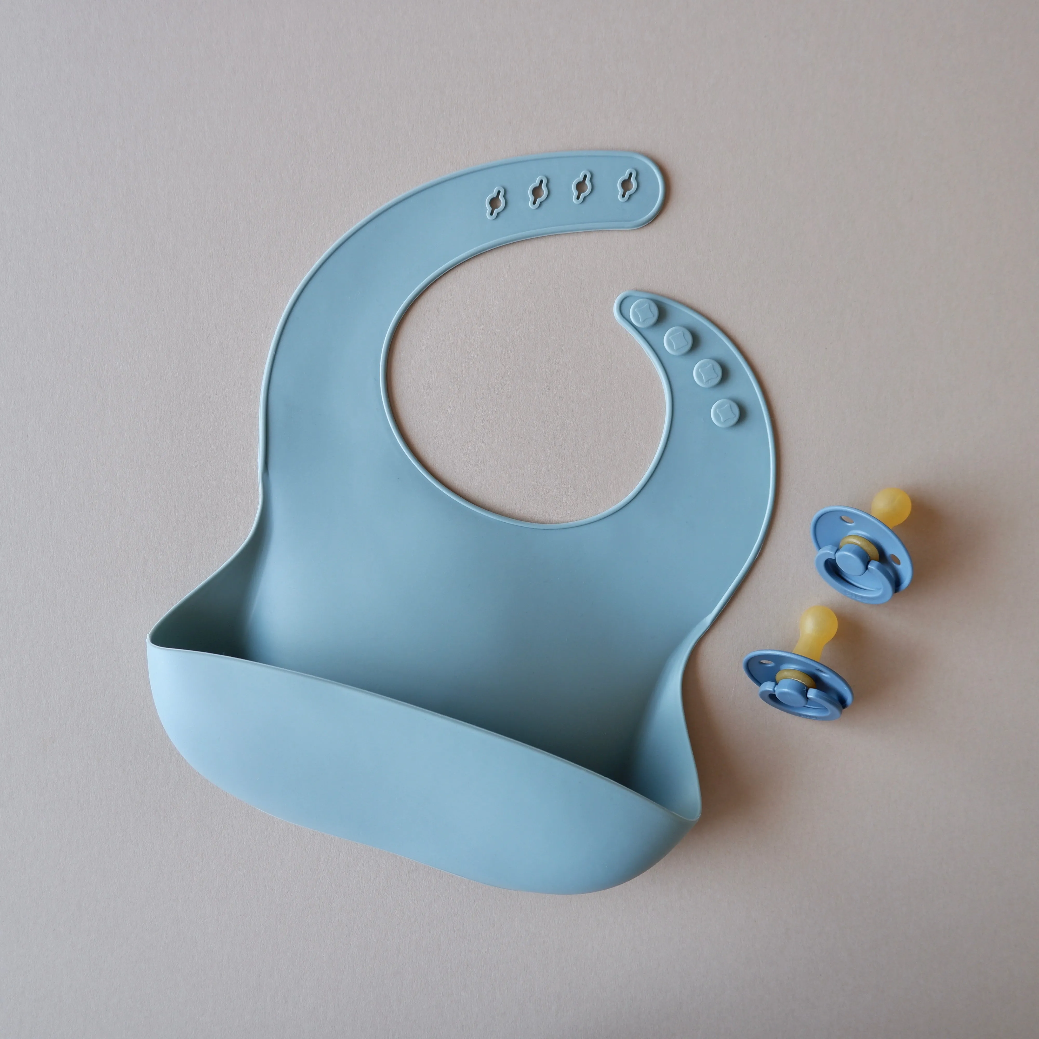 The Bucket Bib